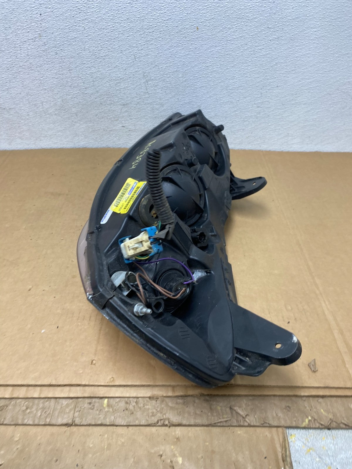 2005 to 2009 Pontiac G6 Headlight Right Passenger Rh Side Halogen DEPO AC8384 DW6