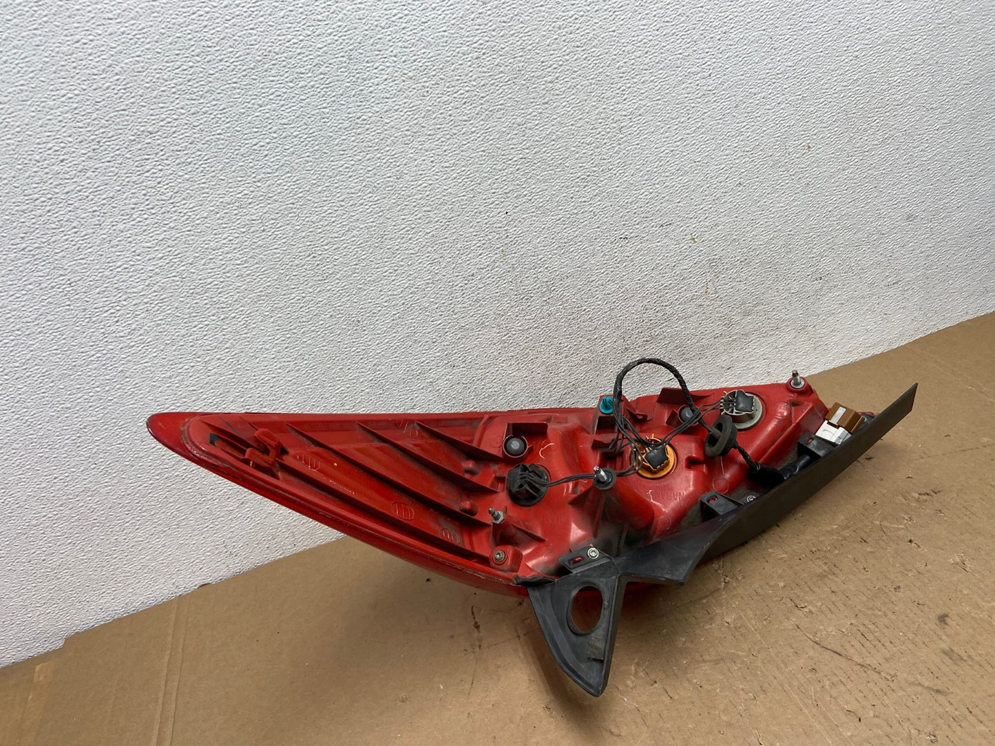 2007 - 2012 Nissan Versa Hatchback Left Driver Side Lh Tail Light AD8025 LK5