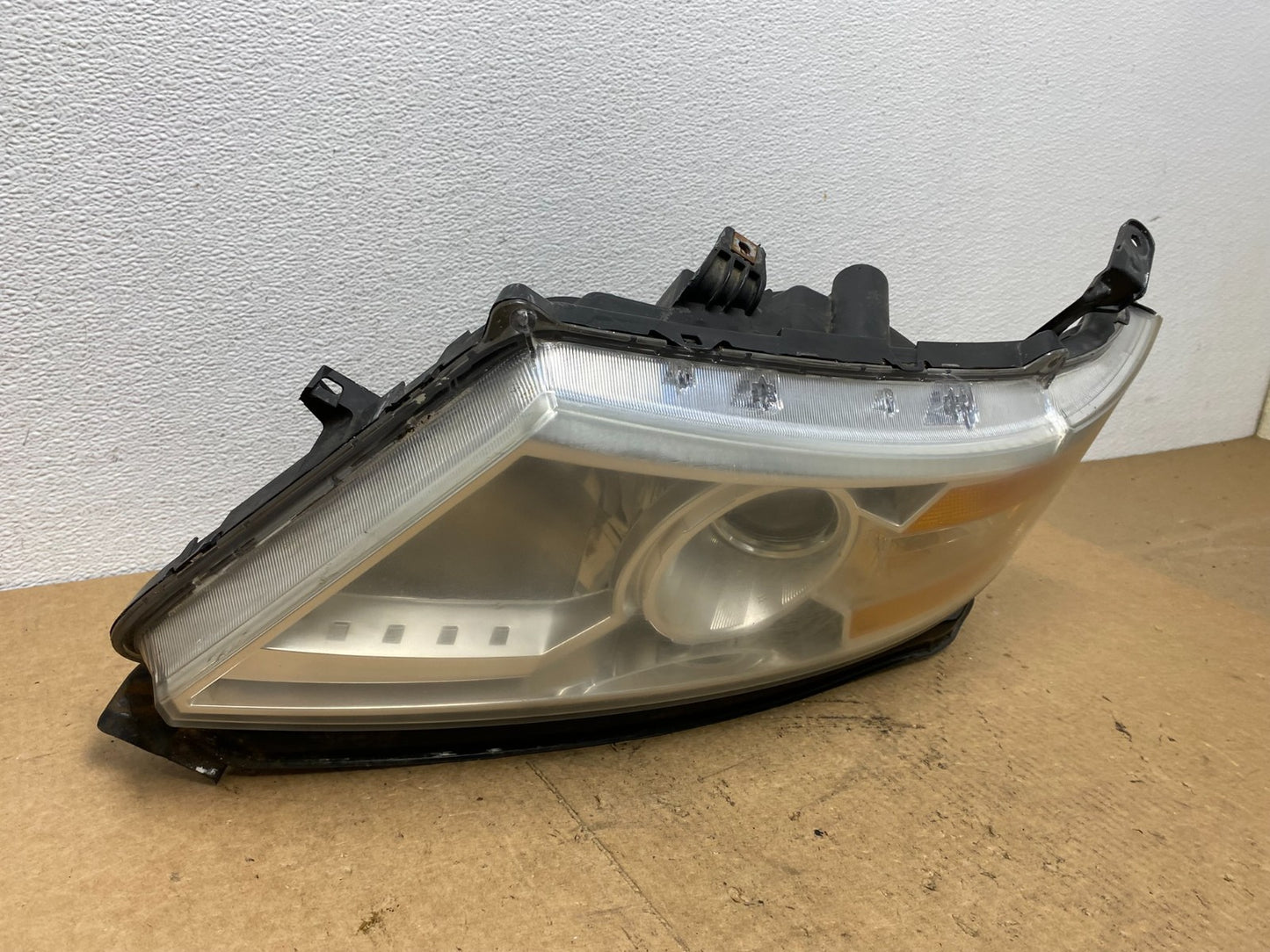 2011 to 2013 Honda Odyssey Front Left Driver LH Headlight Halogen AC3443 DW2
