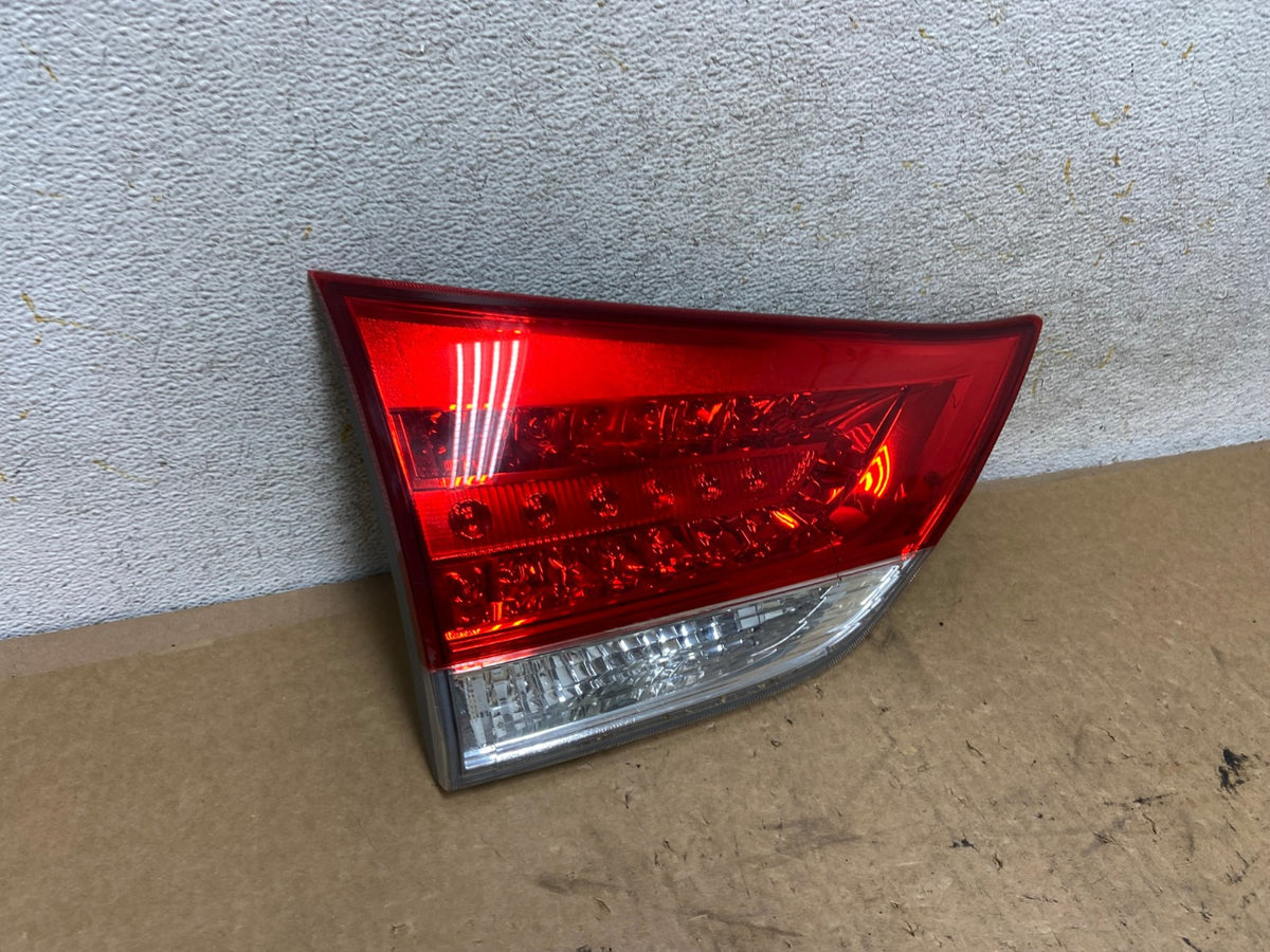 2011-2020 Toyota Sienna Left Driver LH Side Inner Tail Light AI3544 LK2
