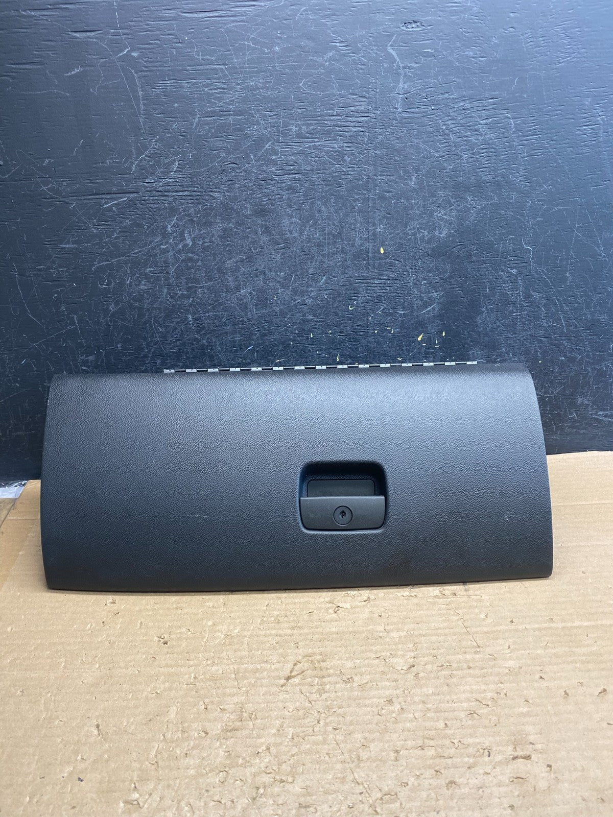2007-2013 Chevrolet Silverado Right Passenger Side Glove Box AG8488 DG0