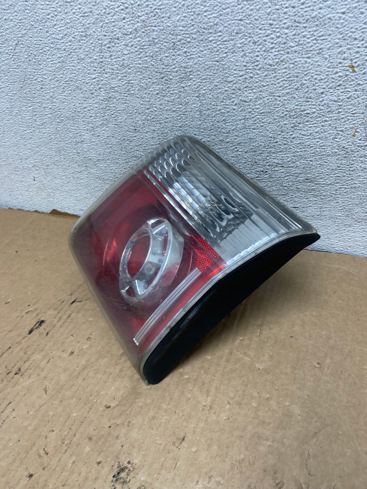 2007 to 2012 GMC Acadia Right Passenger Rh Hatch Tail Light Inner AG2104 LK1