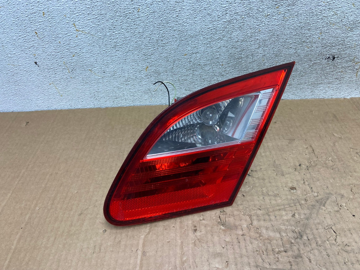 2007-2008 Chrysler Sebring Sedan Inner Right Passenger Tail Light AI5565 LK0