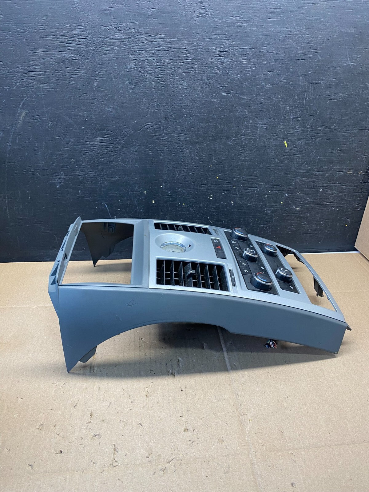 2008 - 2010 Dodge Grand Caravan Radio Bezel Climate Control Heat Heater L8944 DG2