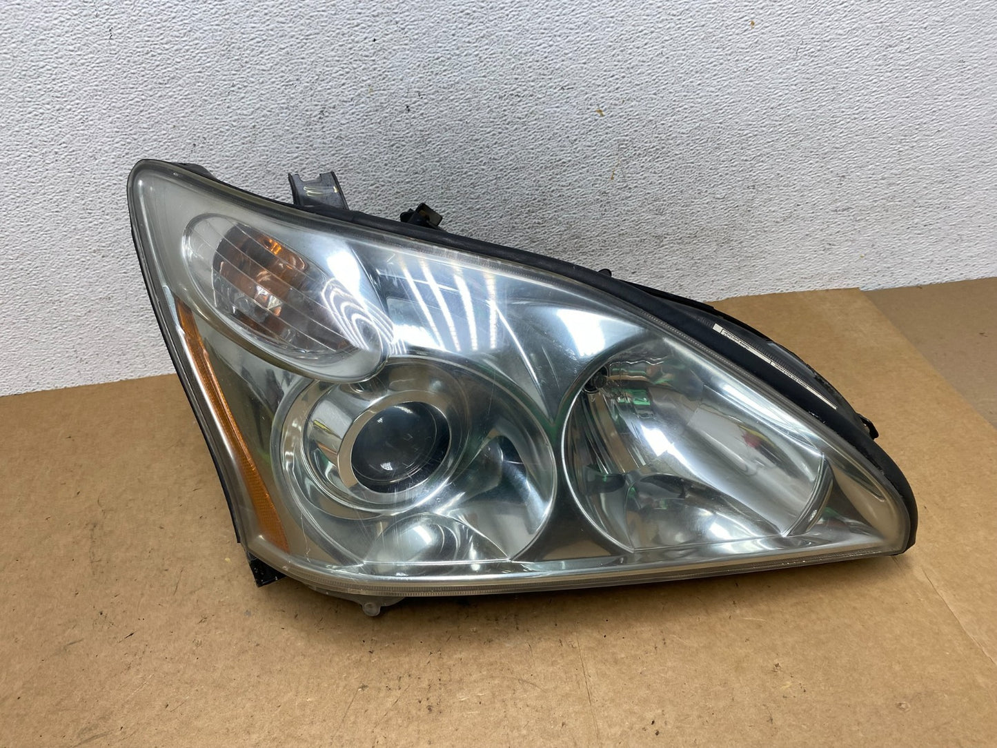 2004 - 2009 Lexus RX330 RX350 Xenon Right Passenger Side Headlight AE3236 DW0