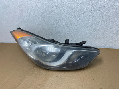 2011 2012 2013 Hyundai Elantra Right Passenger Headlight AC5679 DW1