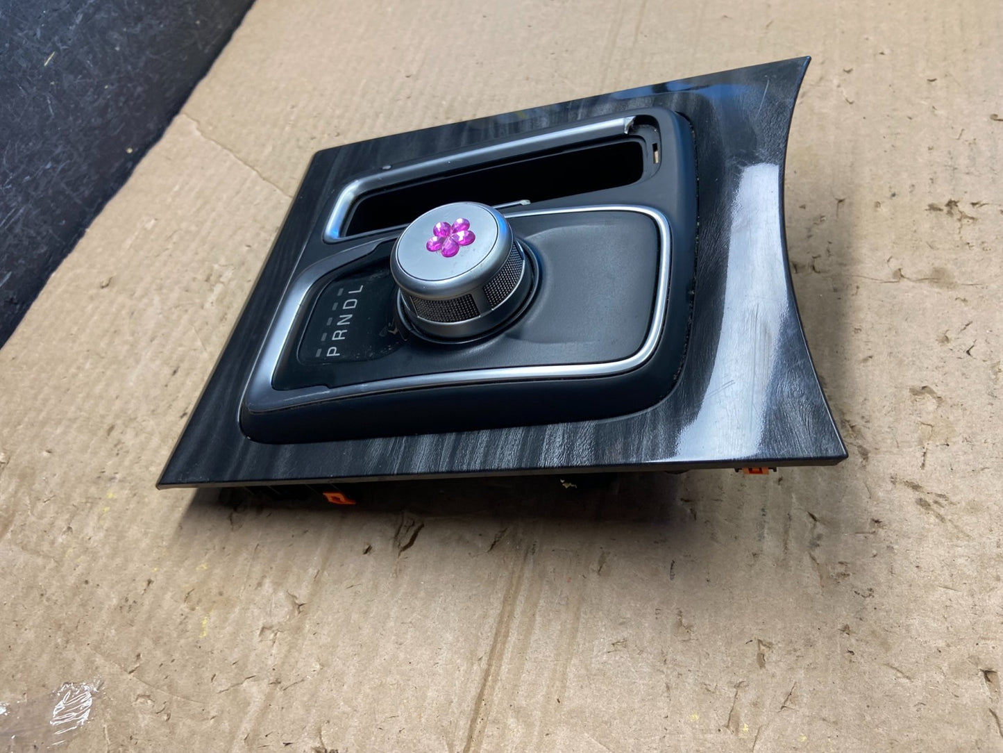 2015 to 2023 Chrysler 300 Gear Selector Shifter af2215 DG1