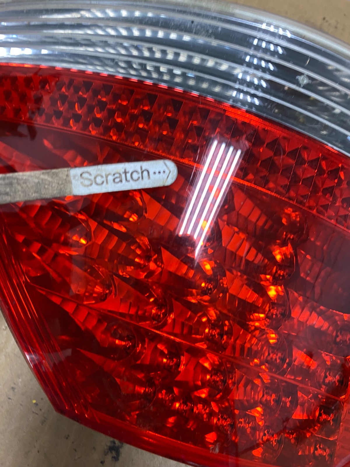 2002 to 2005 BMW 7-Series 745i 760i Left Driver LH Side Tail Light Oem Q8774 DW5