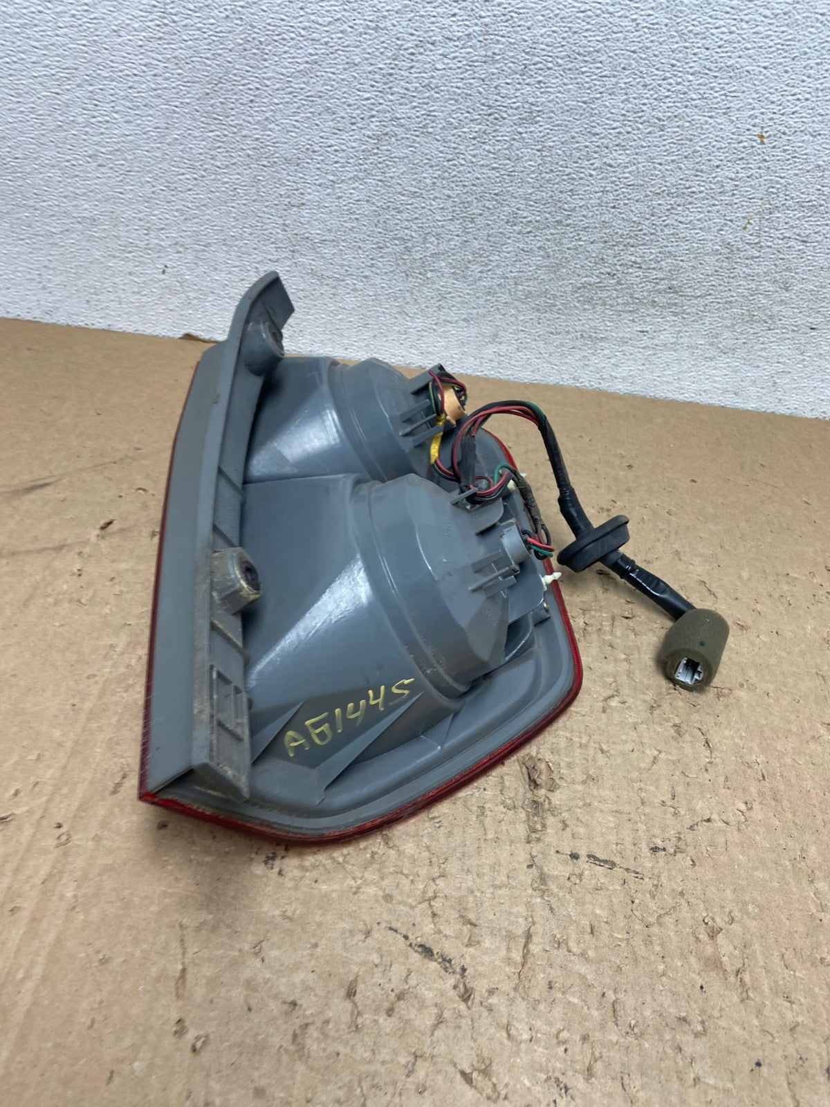 2003 2004 2005 Honda Pilot Left Driver LH Side Tail Light AG1445 LK6