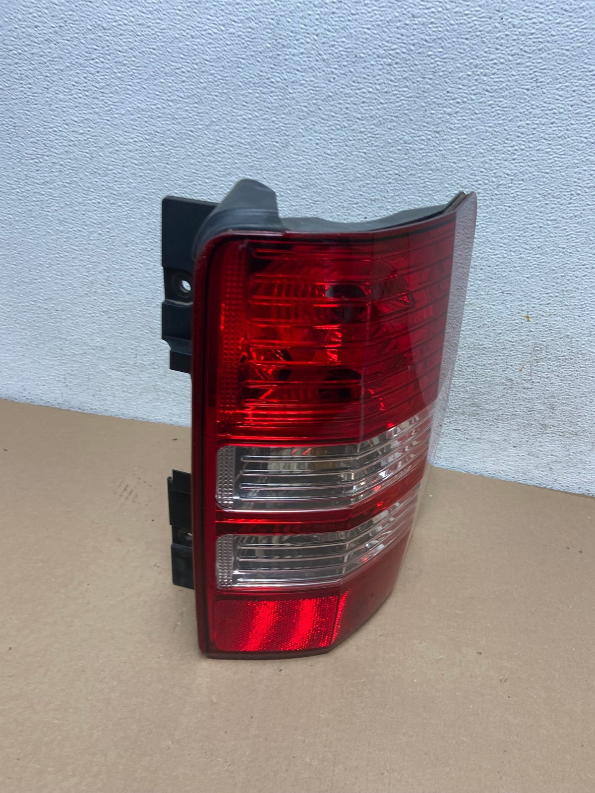 2008 to 2012 Jeep Liberty Right Passenger RH Side Tail Light AF2988 LK2