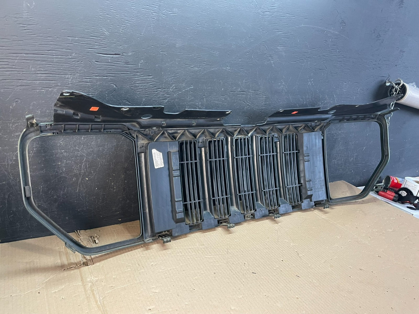 2008 2009 2010 2011 2012 Jeep Liberty Front Upper Grill Grille AE3619 DG5