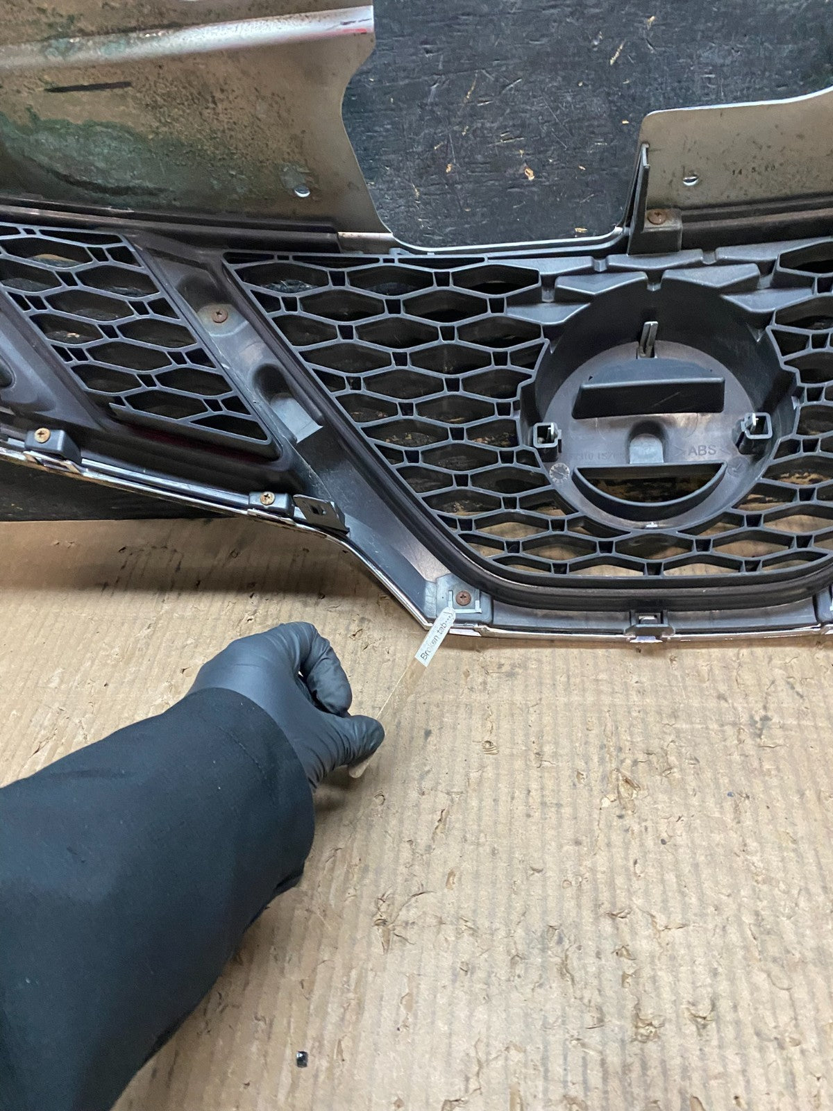 2011 to 2014 Nissan Murano Front Upper Chrome Grill Grille OEM X0079 DG6