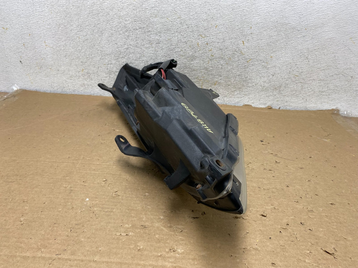 2004 2005 2006 Toyota Solara Halogen Headlight Right Passenger Side AH8988 DW7