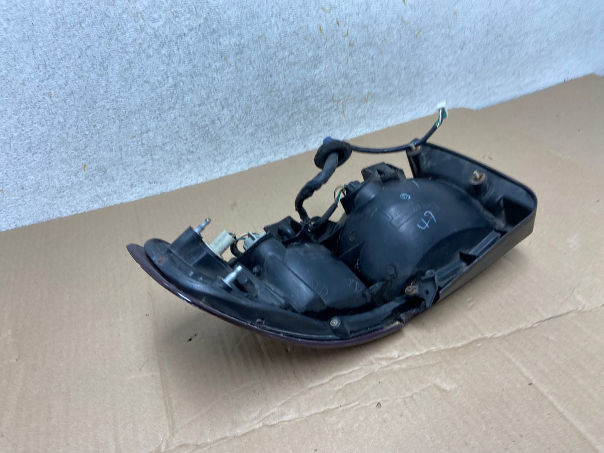 1995 - 1996 Toyota Camry Sedan Left Driver Side Lh Tail Light Lamp AI1161 LK5