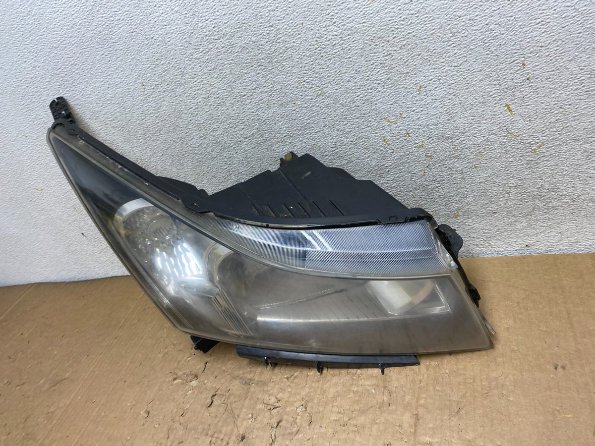2011 to 2015 Chevrolet Cruze Halogen Right Passenger Rh Headlight AI9293 LK1