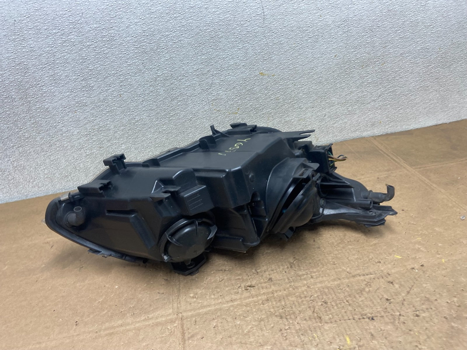 2008 to 2010 Bmw 5 Series 535I 550 Left Driver LH Headlight Halogen Oem Y6871 DW6