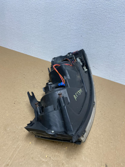 2003 2004 2005 Saturn L L200 L300 Sedan Right Passenger Headlight Oem AC1301 DG9