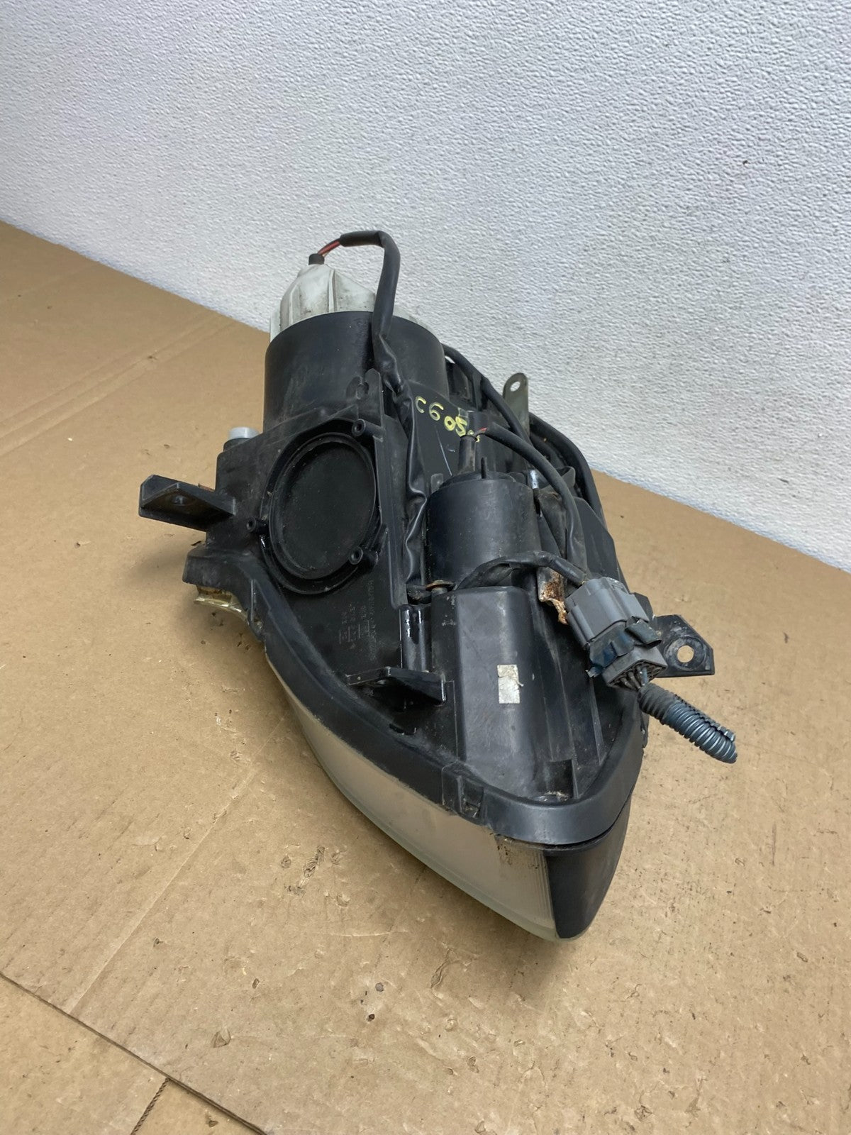 2004 to 2006 Nissan Maxima Left Driver Side Headlight Halogen AC6059 DW6