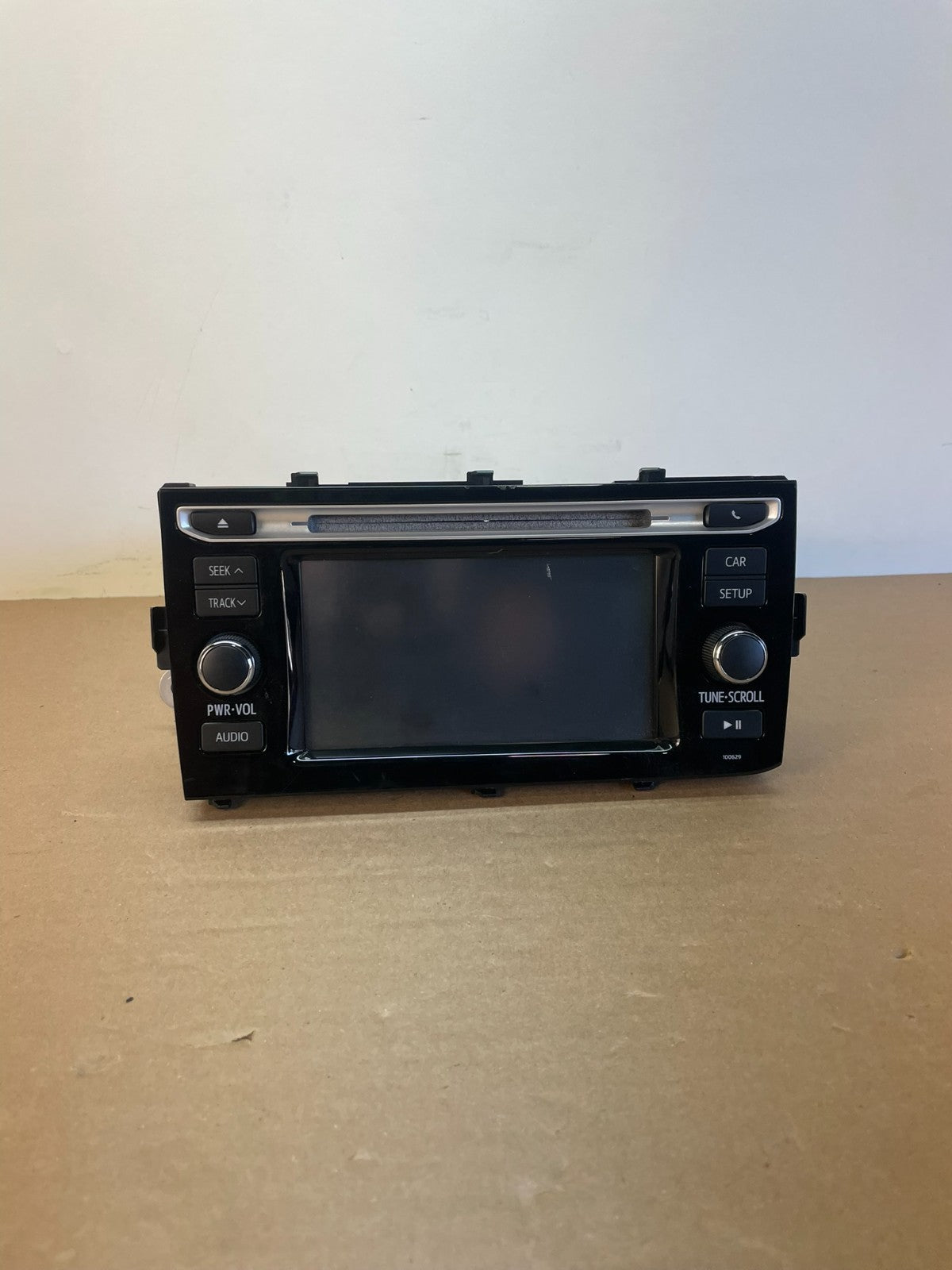 2016 to 2017 Toyota Prius Radio Stereo Receiver Screen Display AF5586 DG0
