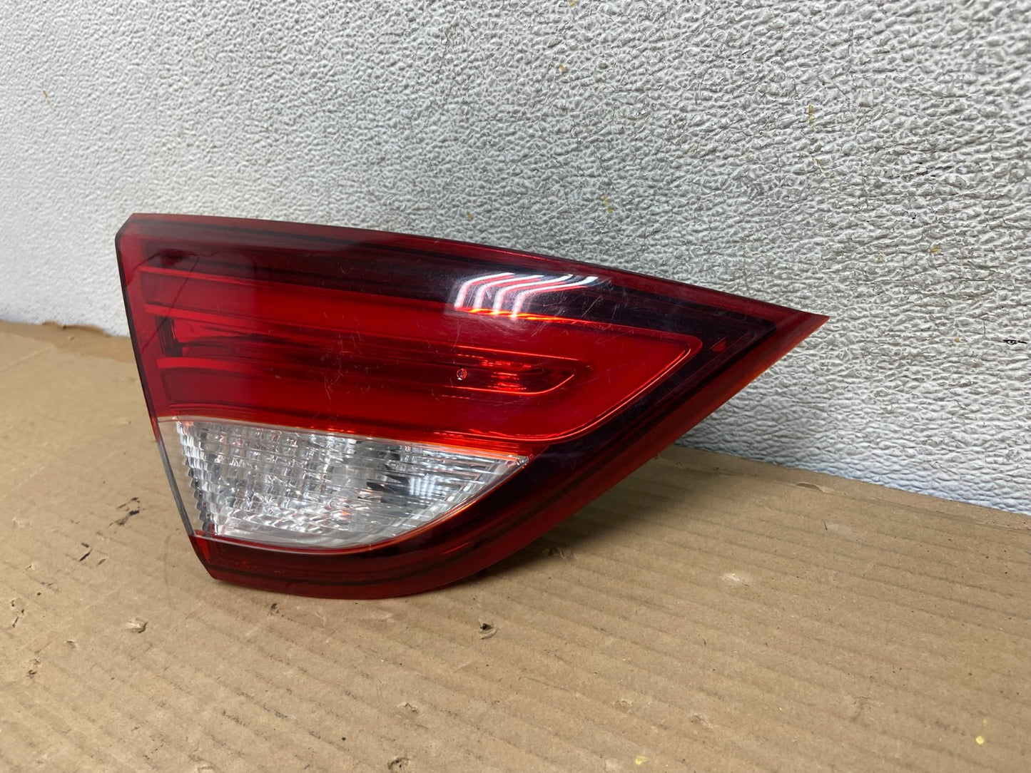 2015 to 2017 Chrysler 200 Sedan Left Driver Side Inner Tail Light AH0605 LK2