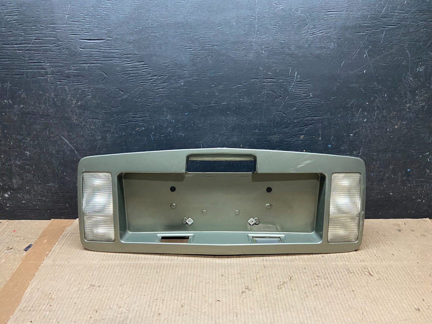 2004-2009 Cadillac SRX Trunk Panel Lid Backup License Plate H6608 DG1 Oem0