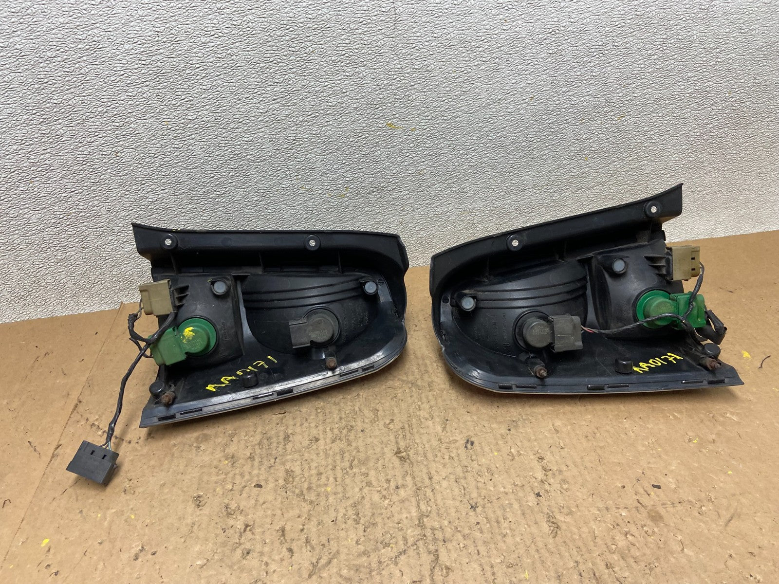 2005 2006 2007 Mercury Mariner Left+Right Set Side Tail Lights AA0171 DW3