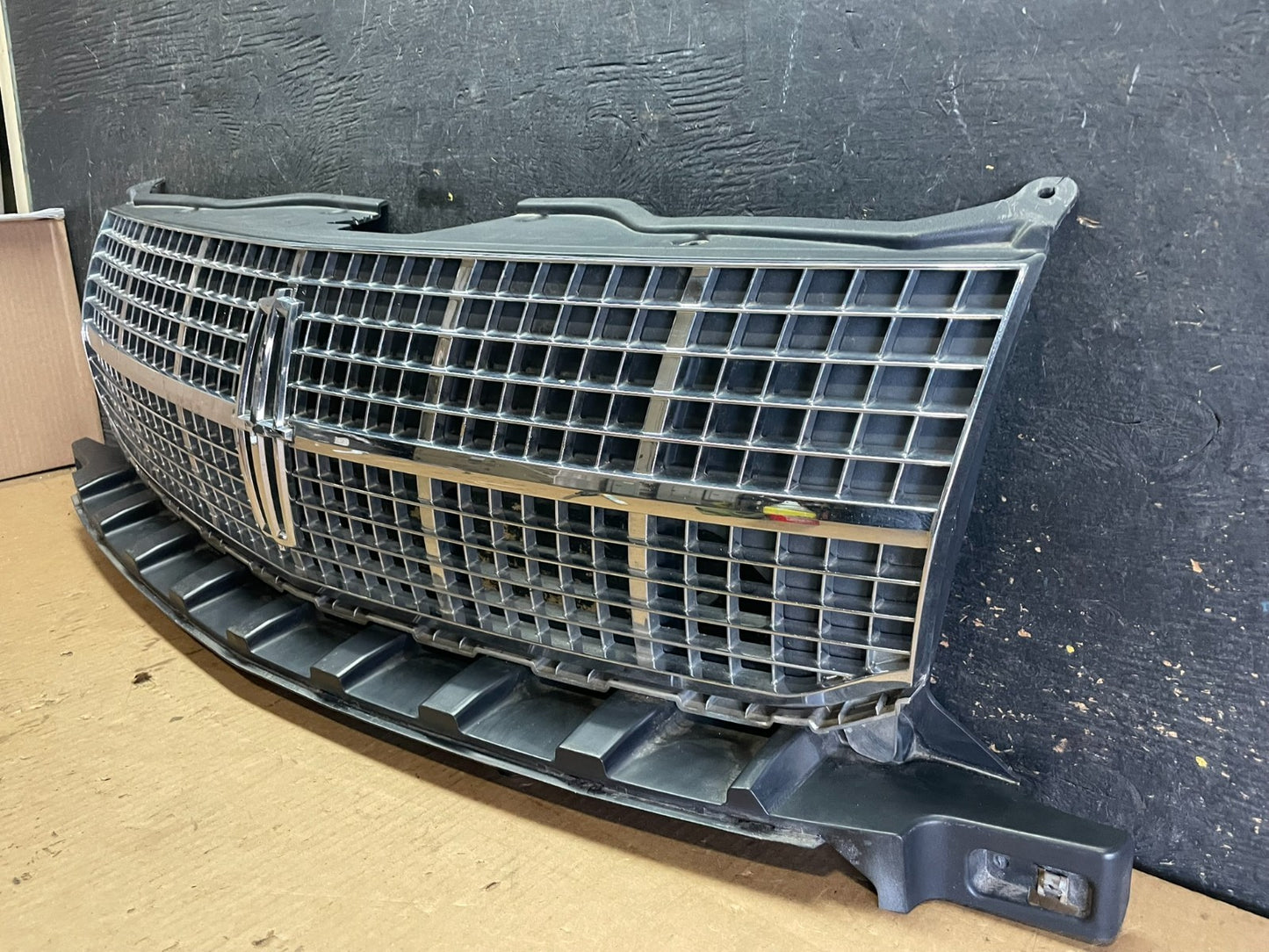 2007 to 2010 Lincoln Mkx Front Upper Grill Grille OEM aa2392 DG2