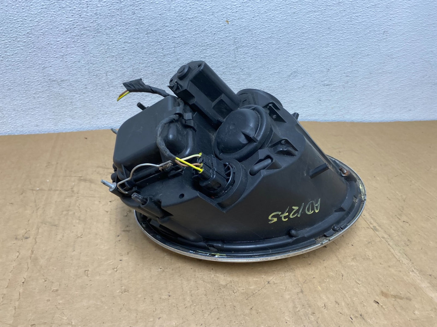 2005 to 2008 Mini Cooper Left Driver LH Side Headlight Halogen AD1275 DW9