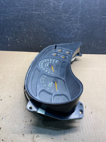 2003 to 2006 Chevrolet Silverado Speedometer Instrument Cluster AG9379 DG1