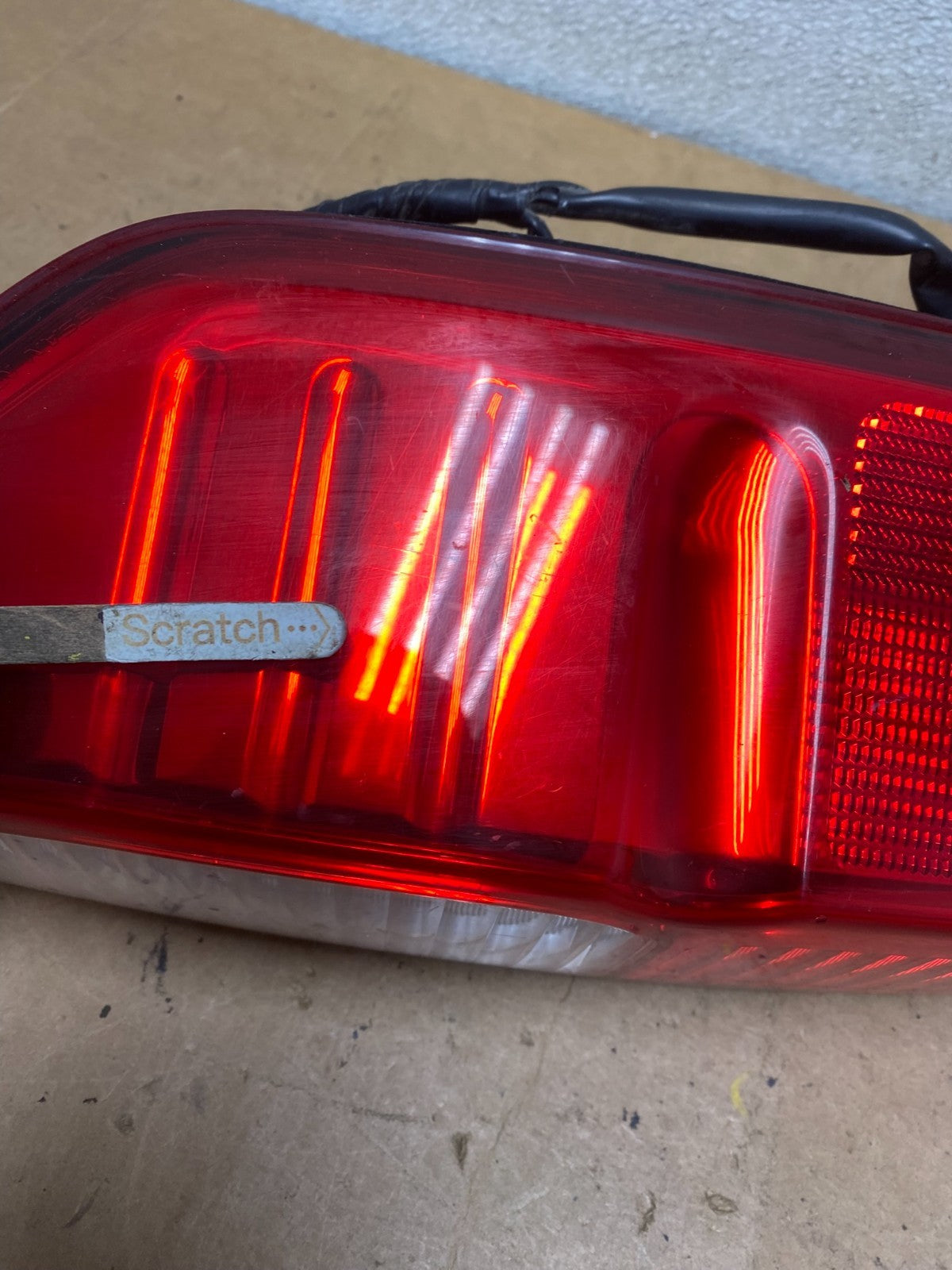 2005 to 2014 Nissan Frontier Left Driver LH Side Tail light Oem X4932 DW4