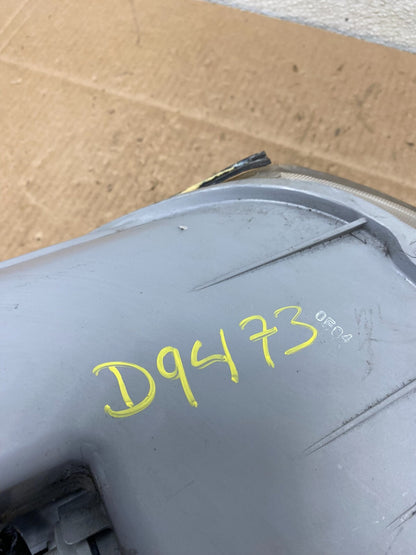 2000 to 2002 Daewoo Nubira Station Wagon Right Side Headlight OEM D947311