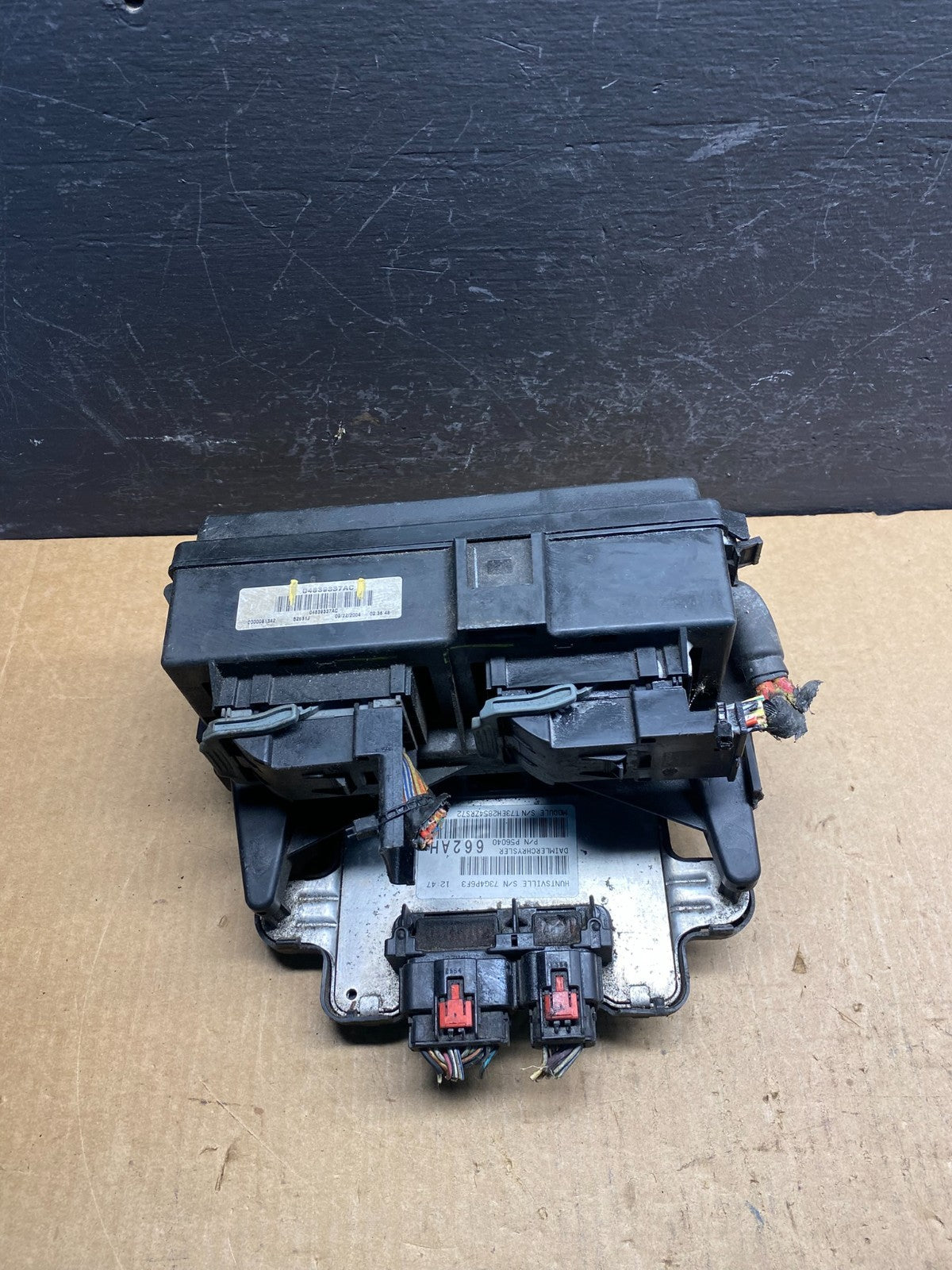 2005 Jeep Grand Cherokee Integrated Power Fuse Box BCM Body 04839337ac AC7012 DG0