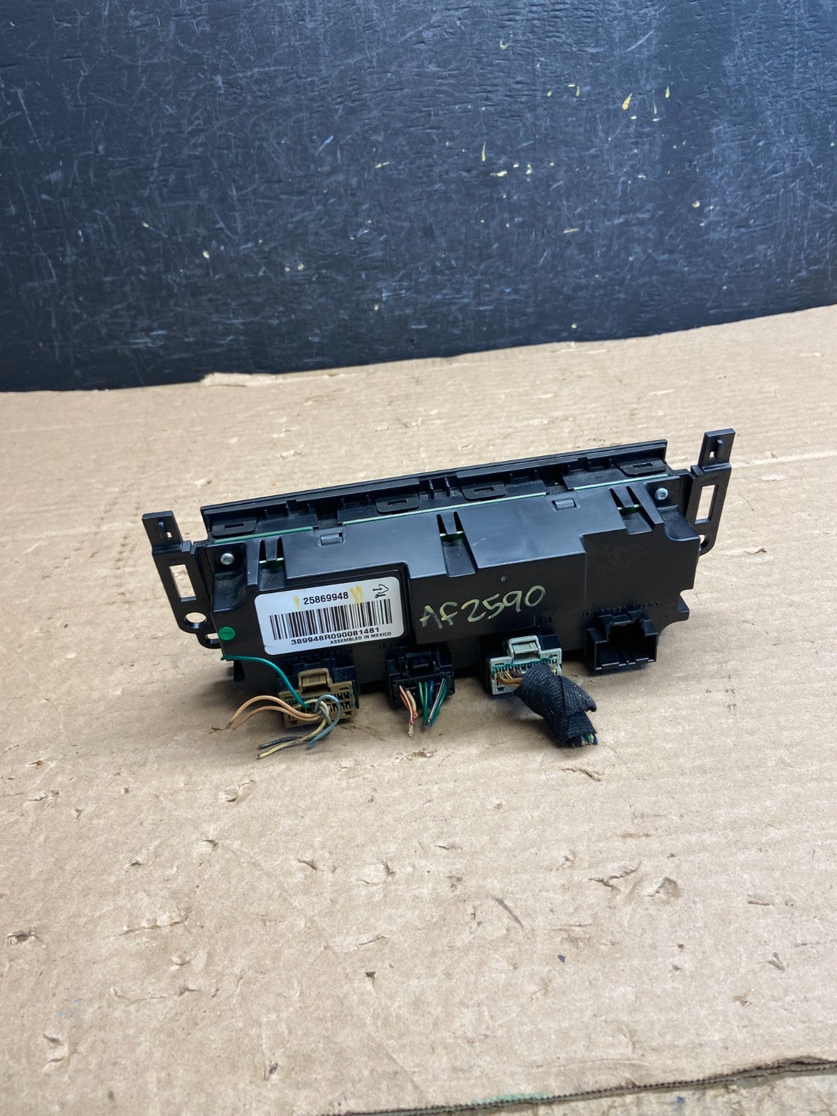 2007 to 2011 Cadillac Escalade AC Heater Climate Control Panel AF2590 DG5