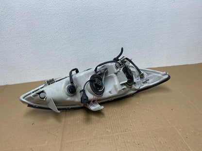 2005 to 2006 Toyota Camry Left Driver LH Halogen Headlight AB8133 DW7