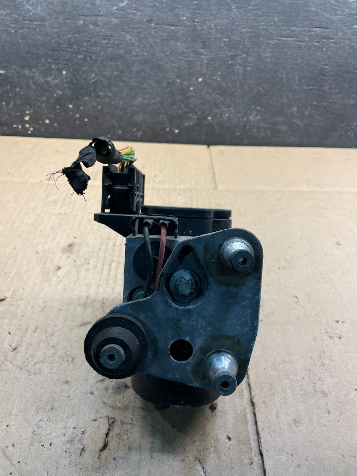 1998 1999 Mercedes E300 E320 ABS Anti Lock Brake Pump Module v9083 DG2