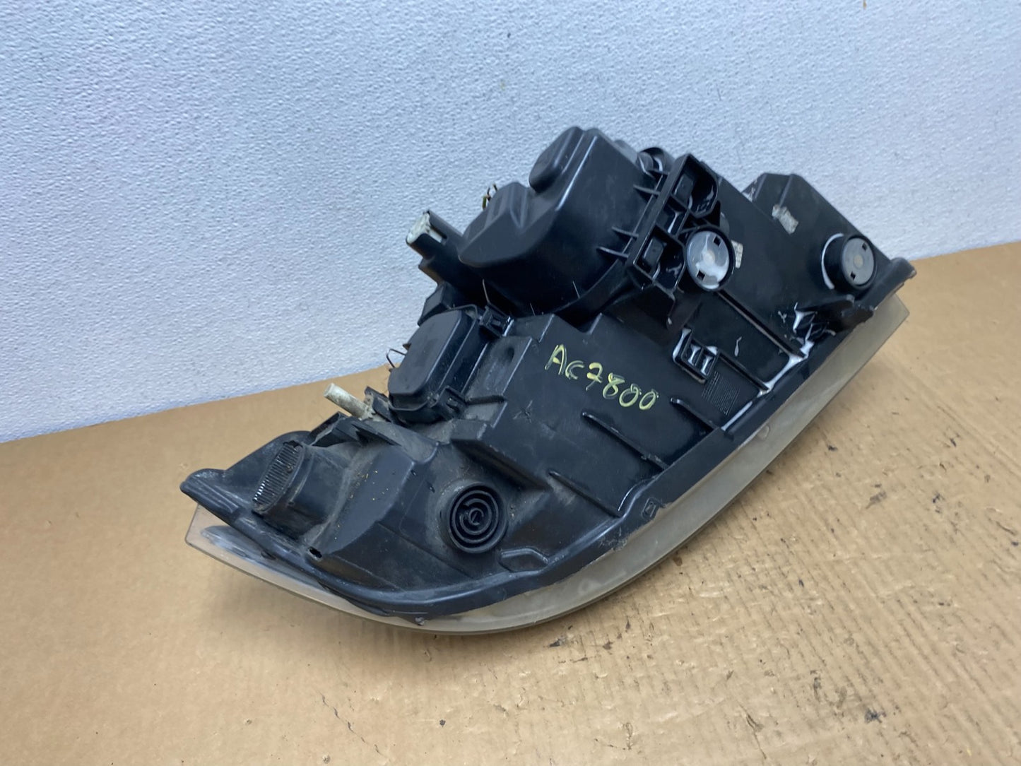 2009-2011 Bmw 3 Series 328i 4/D Sedan Left Driver Headlight Halogen AC7800 DW8