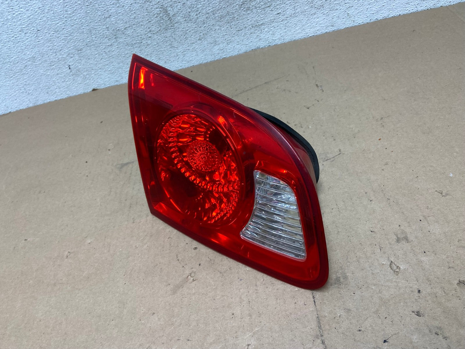 2007 2008 2009 Hyundai Santa Fe Left Driver LH Tail Light Inner AG4593 LK1