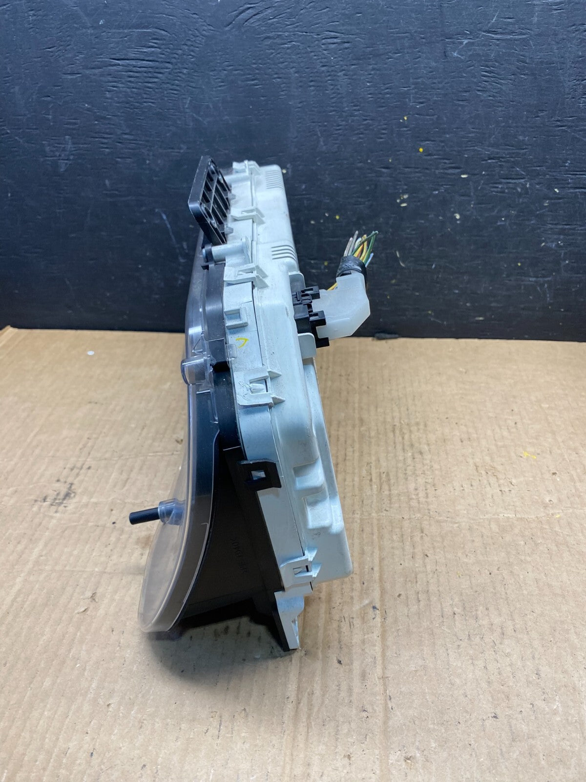 2009 to 2014 Ford E150 E250 VAN Gauge Speedometer Cluster M4351 DG2