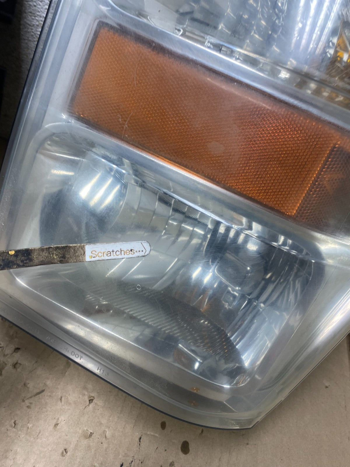 2008 to 2010 Ford F250 Super Duty Left+Right Side Headlights AI2441 DW4