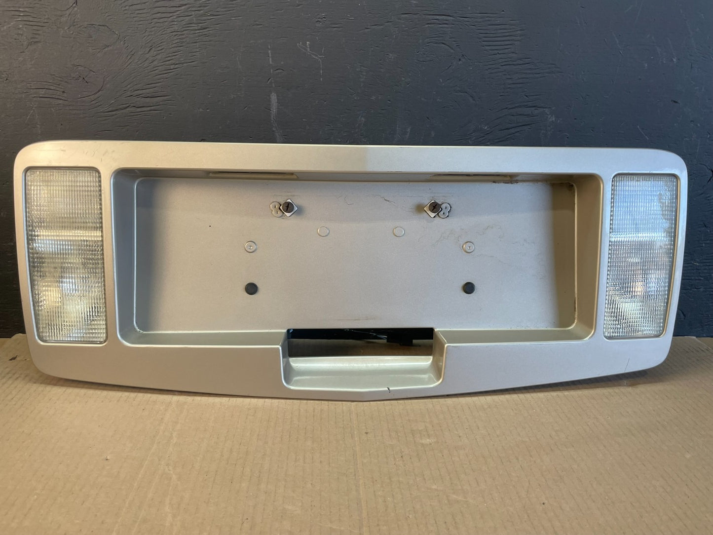 2004-2009 Cadillac SRX Trunk Panel Lid Backup License Plate AC2002 DG0