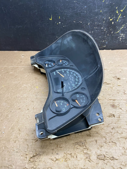 2004 to 2007 Chevrolet Express Speedometer Cluster Gauge OEM W3426 DG2