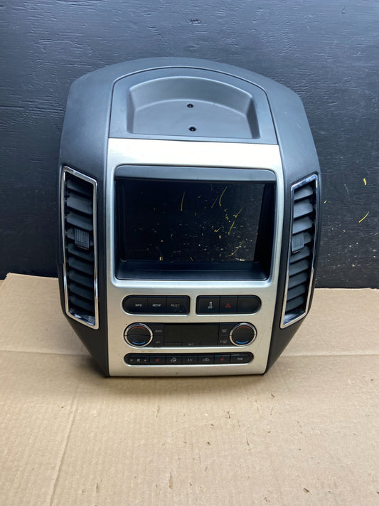 2007 - 2010 Ford Edge Heater Climate Control Radio Control Dash Bezel y2162 4DG0