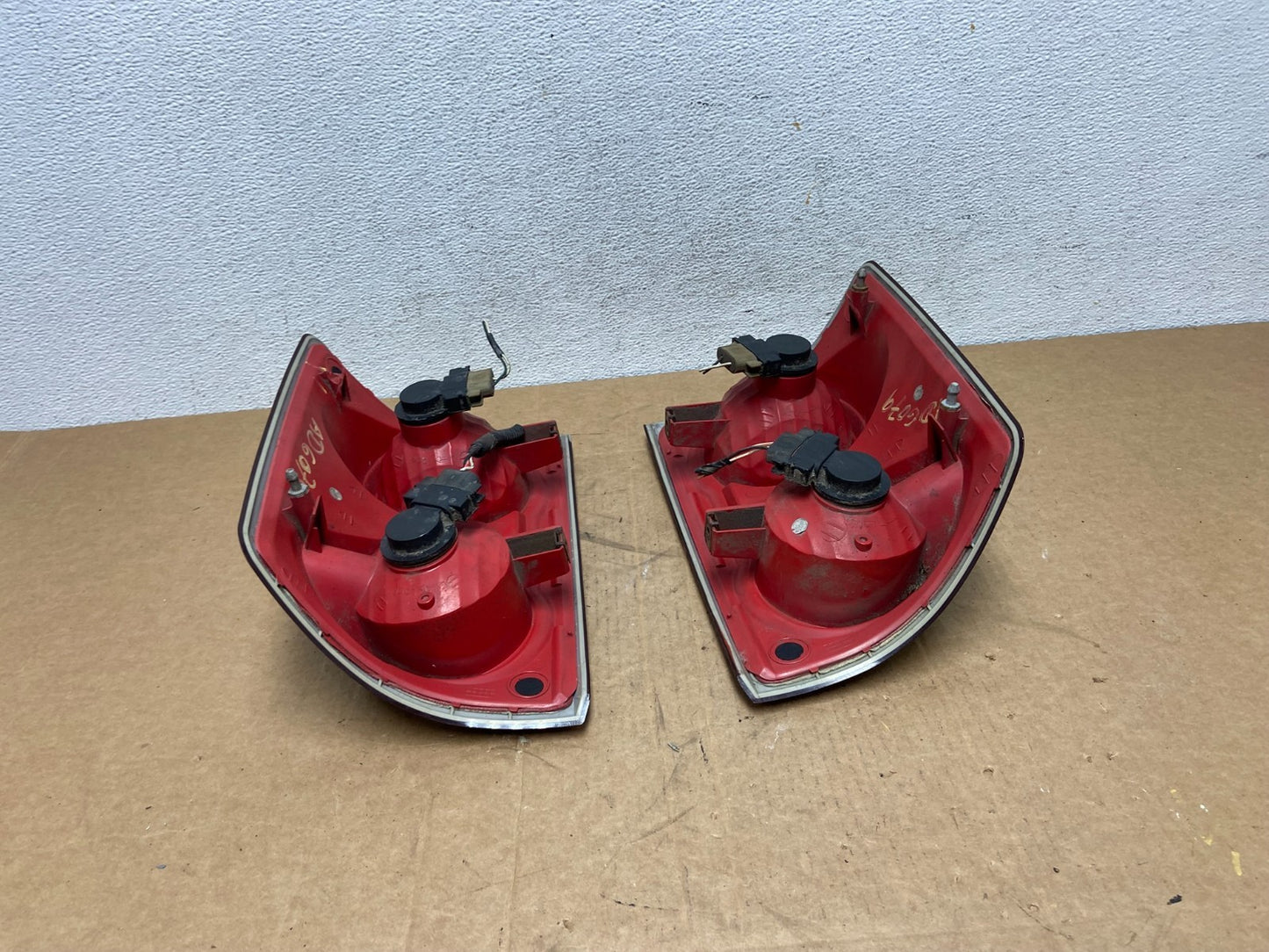 2005-2011 Dodge Dakota Left+Right Set Black Smoked Tail Light AD6079 DG9