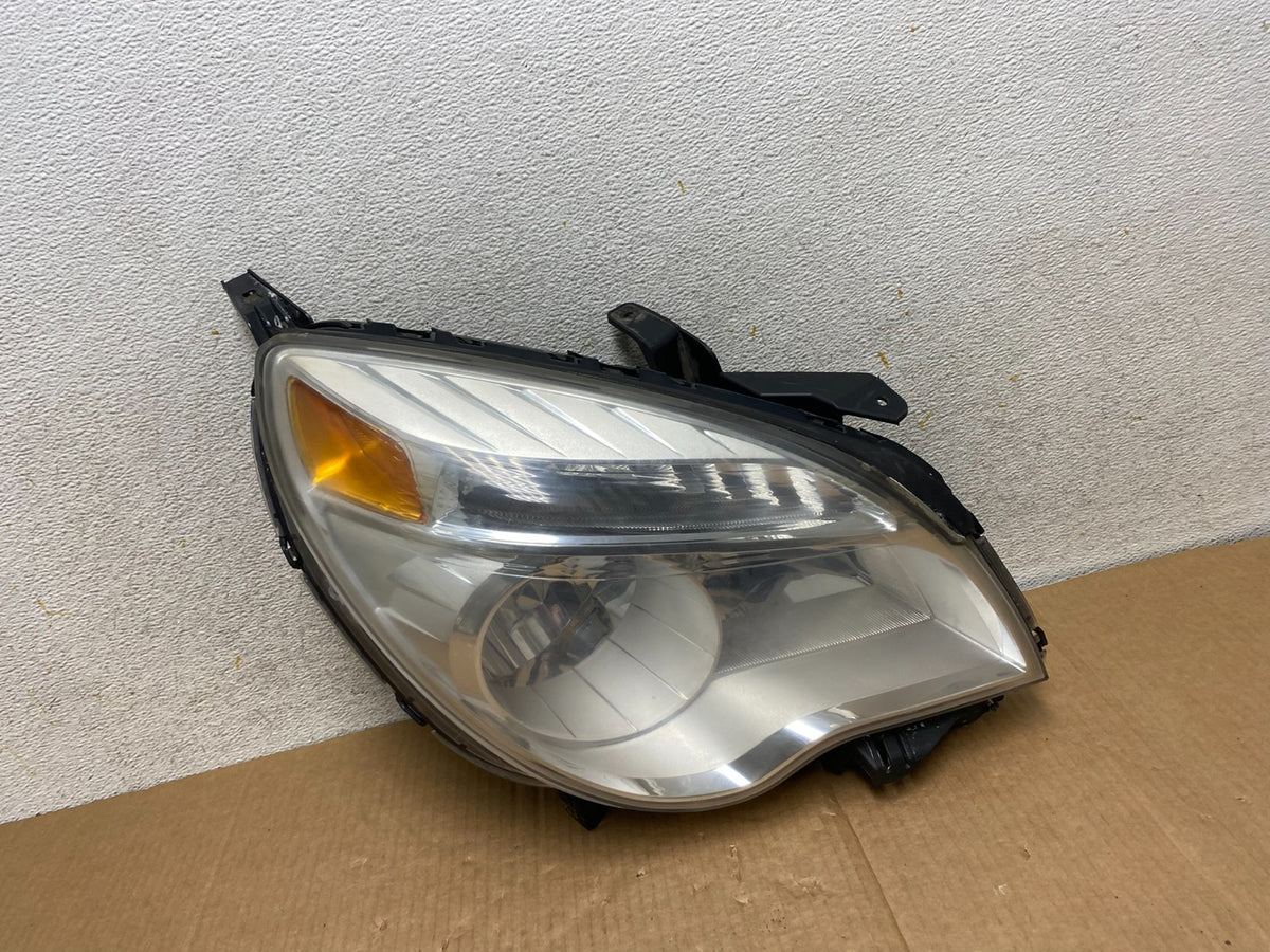 2010 - 2015 Chevrolet Equinox Halogen Headlight Right Passenger Side AI5750 DW0