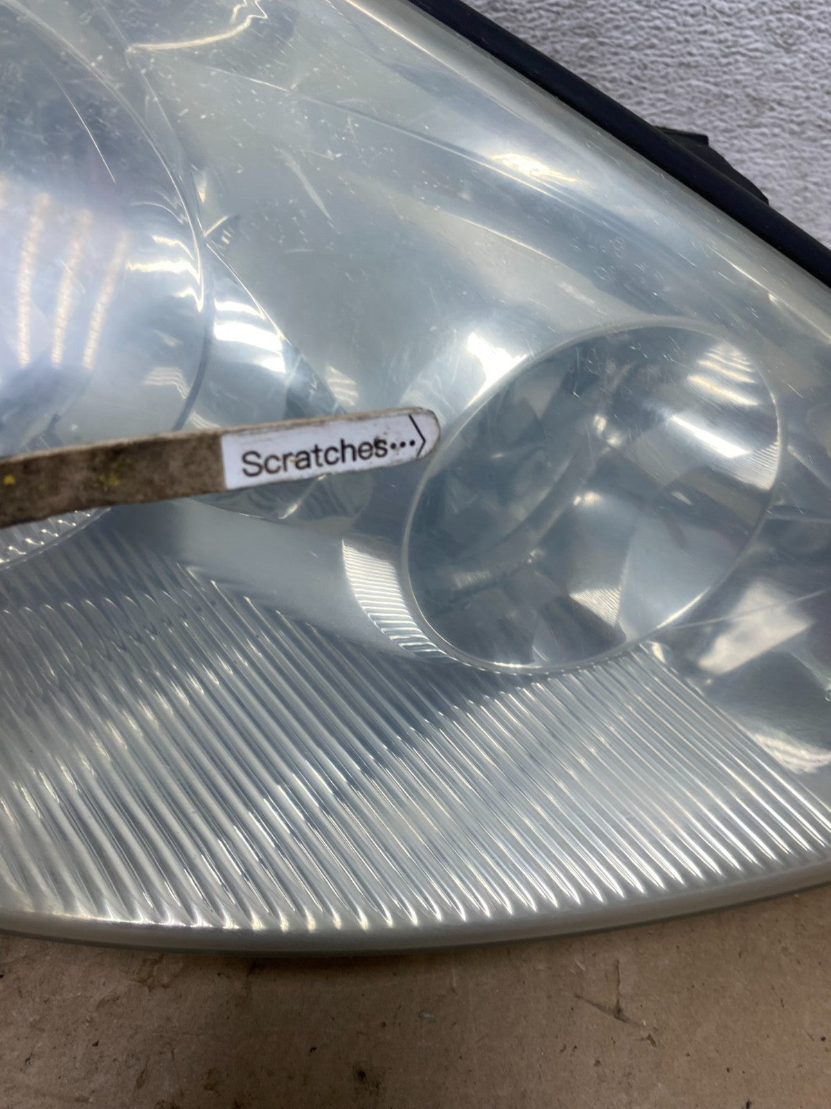 2006 to 2010 Toyota Sienna Right Passenger Rh Side Headlight Halogen AE6498 DW3