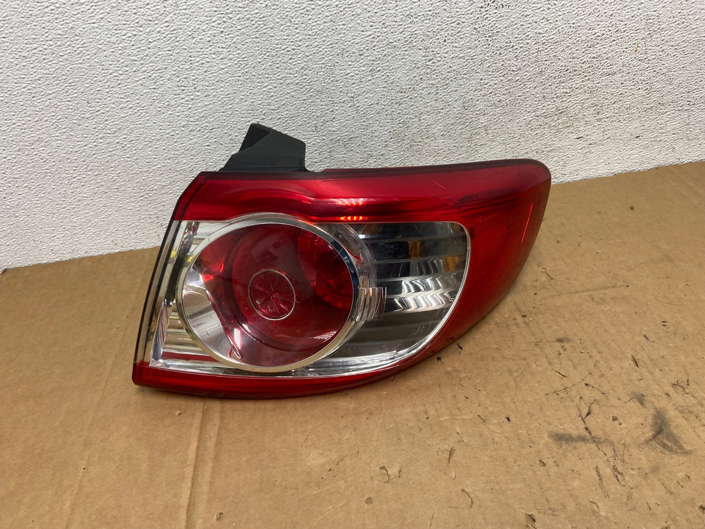 2010 to 2012 Hyundai Santa Fe Right Passenger RH Tail Light DEPO AD2827 LK0