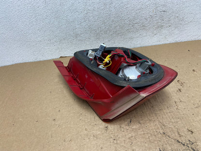 2004 to 2008 Suzuki Forenza Right Passenger RH Side Tail Light Af82595