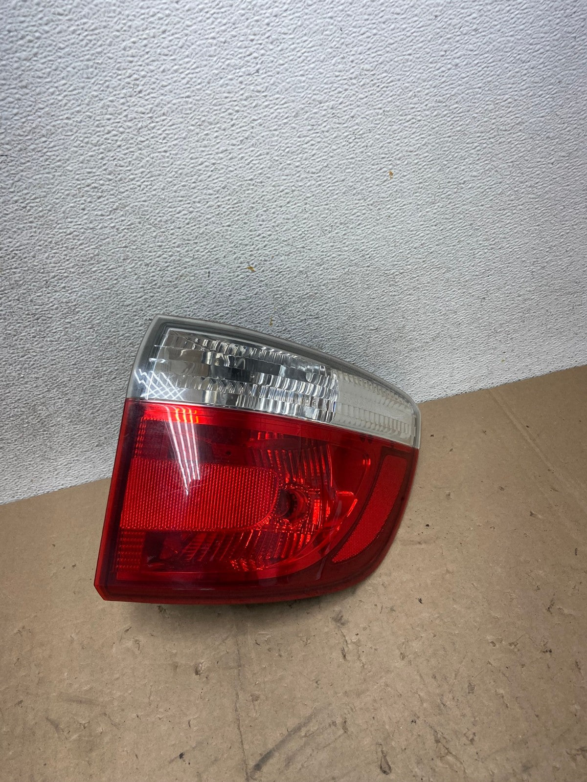 2011 to 2013 Dodge Durango Right Passenger RH Side Tail Light AG5356 LK0