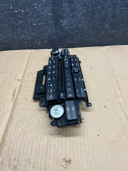 2006-2008 Infiniti FX35 FX45 Climate AC Navigation Radio Control AH5661 DG2
