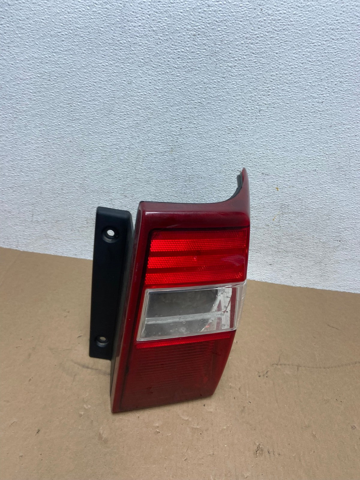 2007 - 2012 Ford Expedition Right Passenger Rh Side Tail light AD6435 LK2